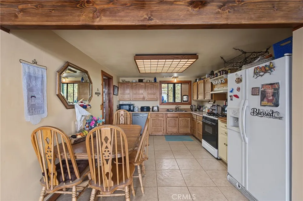 161 Trails End Green Valley Lake, CA 92314