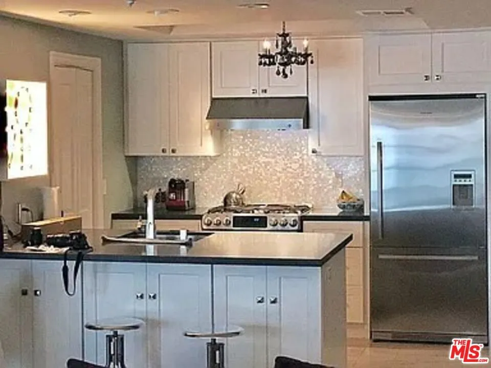 1278 S Camden Drive #304 Los Angeles, CA 90035