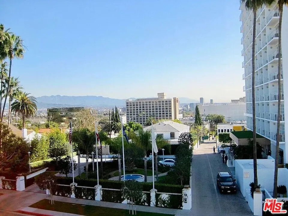 1278 S Camden Drive #304 Los Angeles, CA 90035