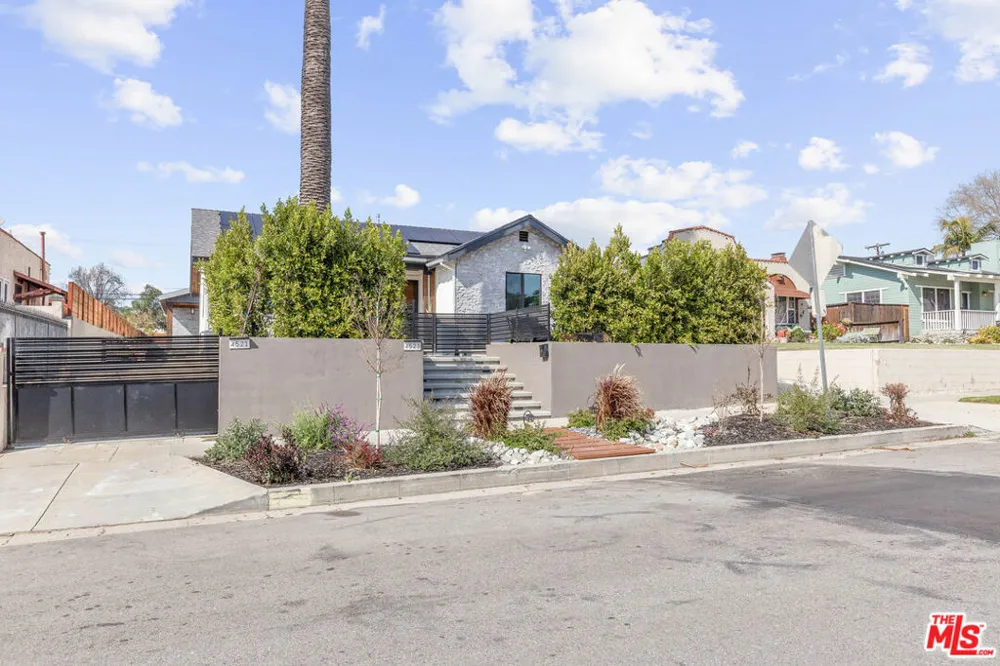 4523 Alumni Avenue Los Angeles, CA 90041