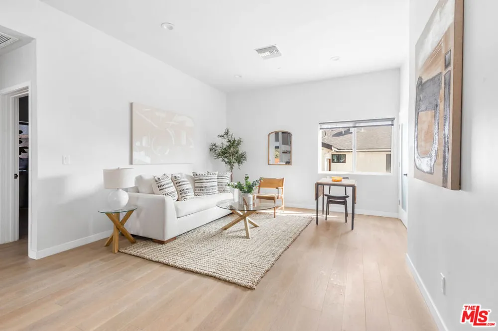4523 Alumni Avenue Los Angeles, CA 90041