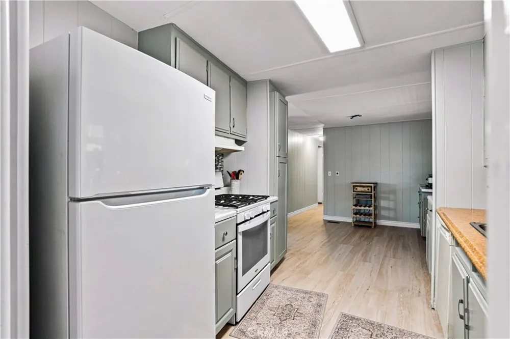 332 N. Lyon Avenue #67 Hemet, CA 92543