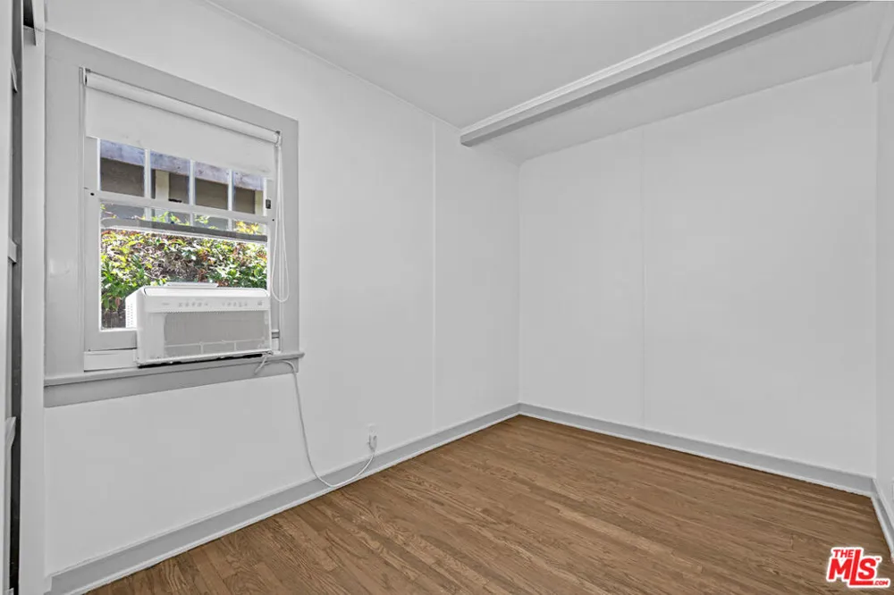 30 Fleet Street Venice, CA 90292