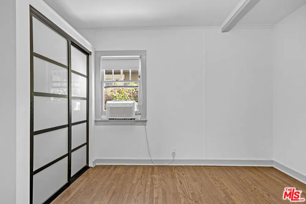 30 Fleet Street Venice, CA 90292