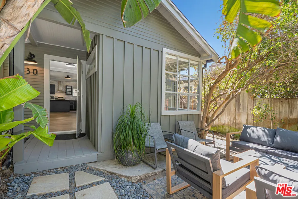 30 Fleet Street Venice, CA 90292
