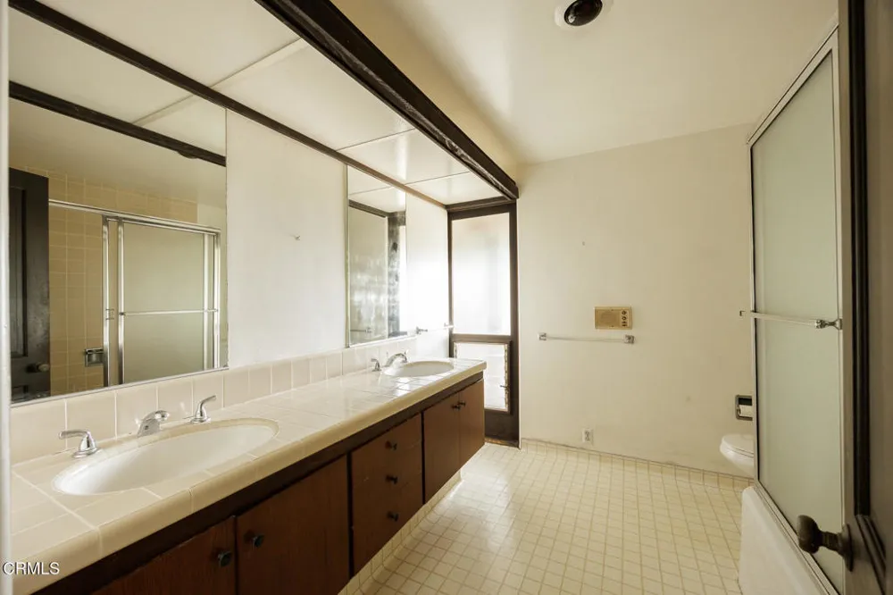 1719 Camino Lindo South Pasadena, CA 91030