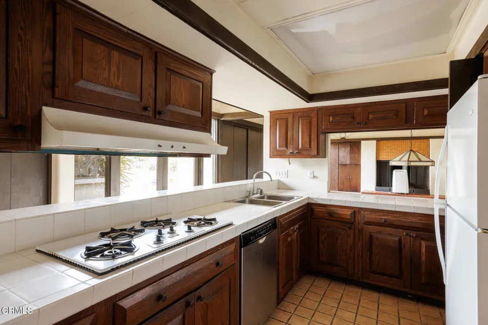 1719 Camino Lindo South Pasadena, CA 91030
