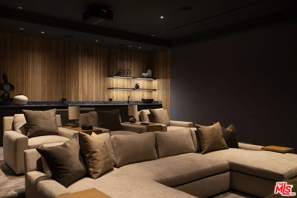1660 Casale Road Pacific Palisades, CA 90272