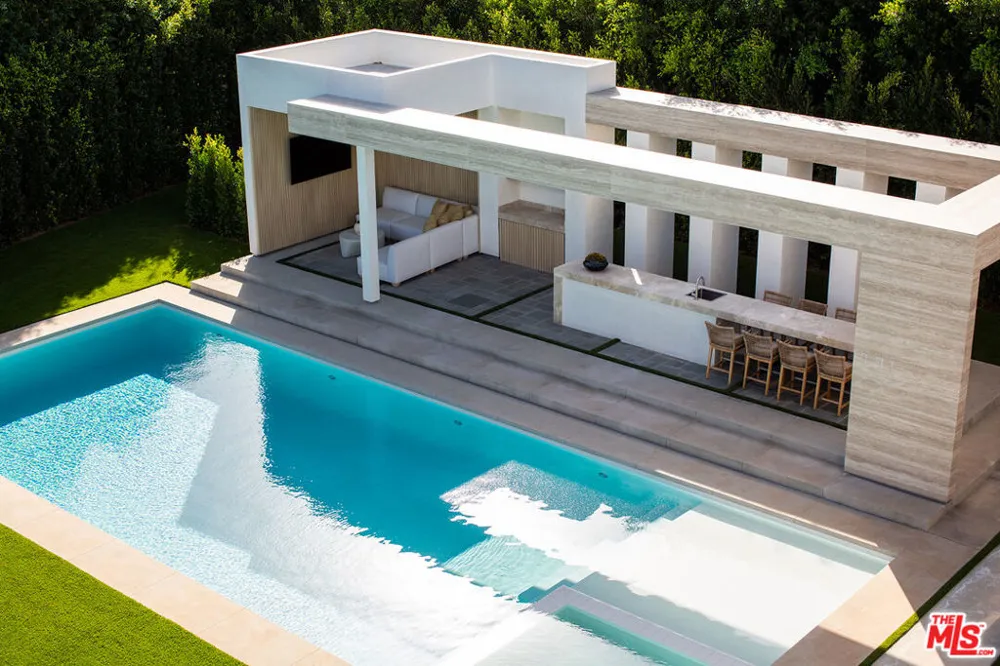 1660 Casale Road Pacific Palisades, CA 90272
