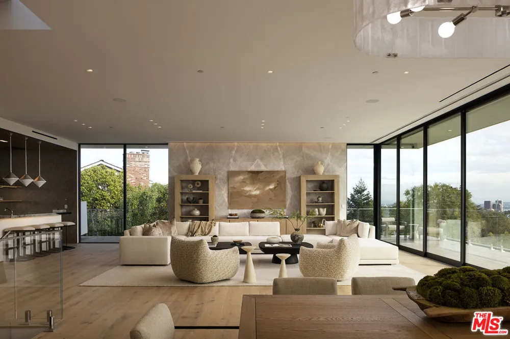 1660 Casale Road Pacific Palisades, CA 90272