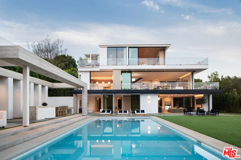 1660 Casale Road Pacific Palisades, CA 90272