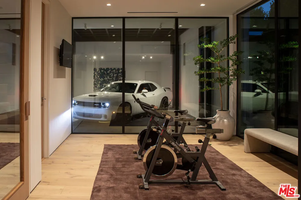 1660 Casale Road Pacific Palisades, CA 90272