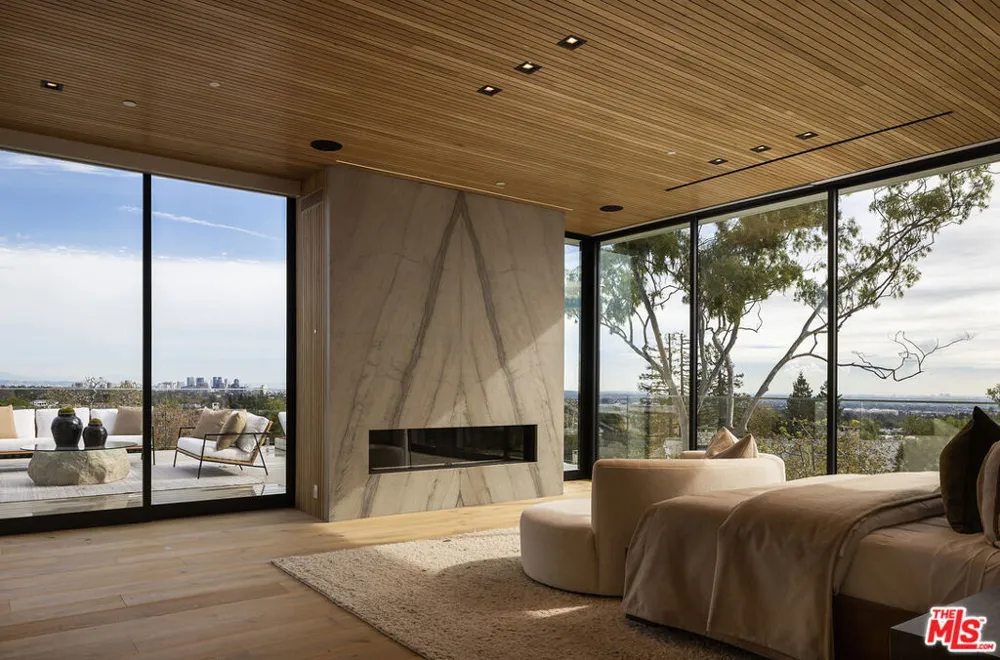 1660 Casale Road Pacific Palisades, CA 90272