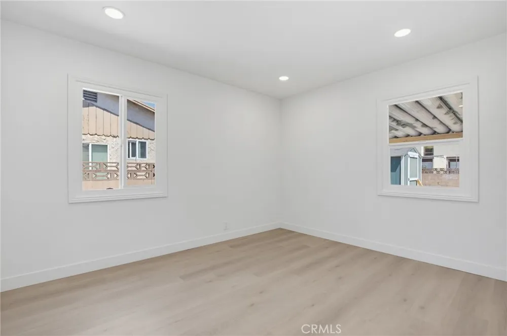 570 East End Avenue Pomona, CA 91767