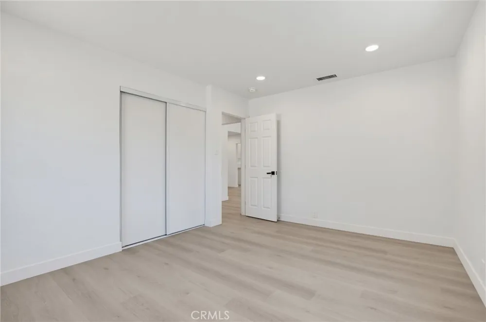 570 East End Avenue Pomona, CA 91767