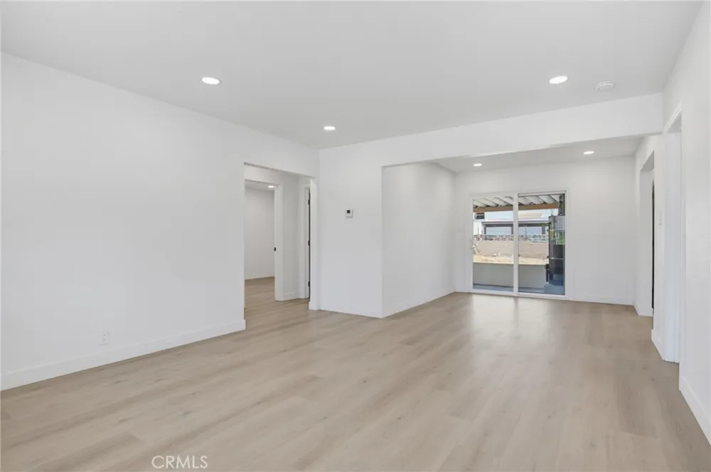 570 East End Avenue Pomona, CA 91767