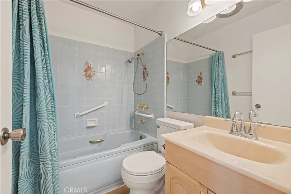 26728 Oak Garden Court Newhall, CA 91321