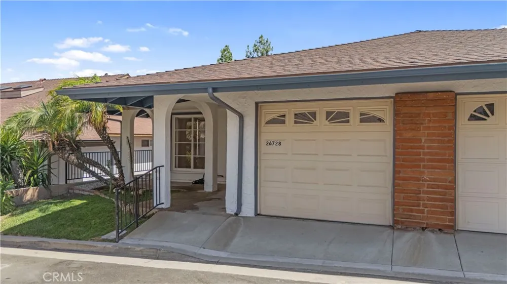26728 Oak Garden Court Newhall, CA 91321