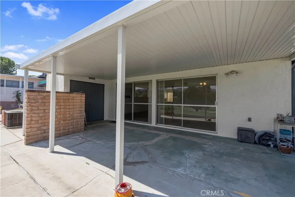 26728 Oak Garden Court Newhall, CA 91321