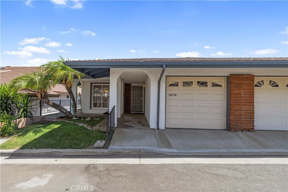 26728 Oak Garden Court Newhall, CA 91321