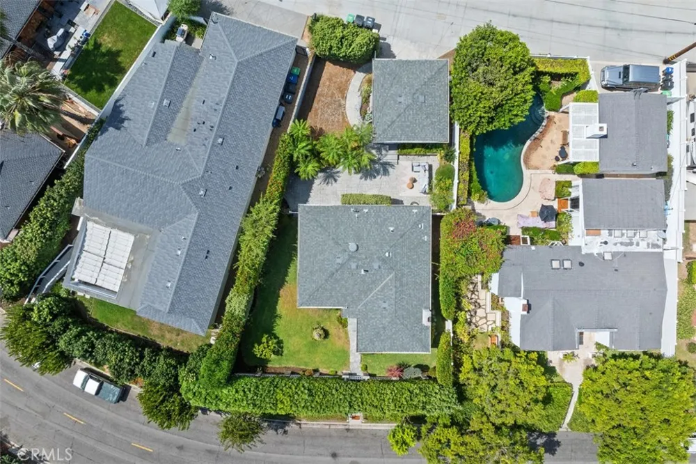 421 Catalina Newport Beach, CA 92663