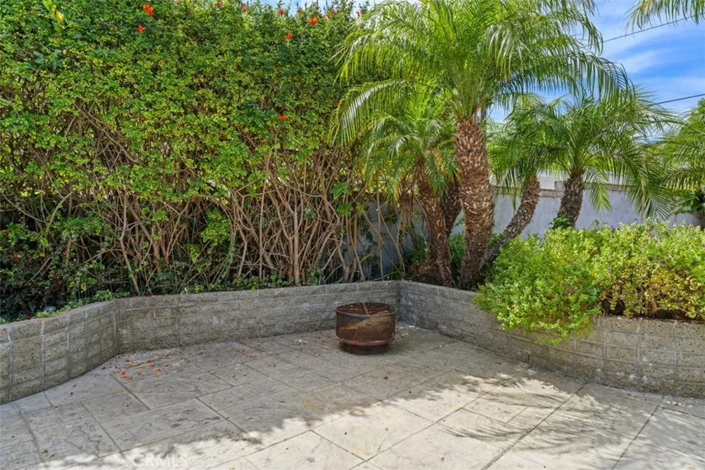 421 Catalina Newport Beach, CA 92663