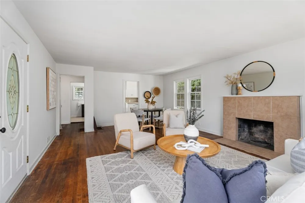 421 Catalina Newport Beach, CA 92663