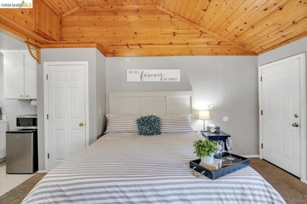 22732 Middle Camp Sonora, CA 95370