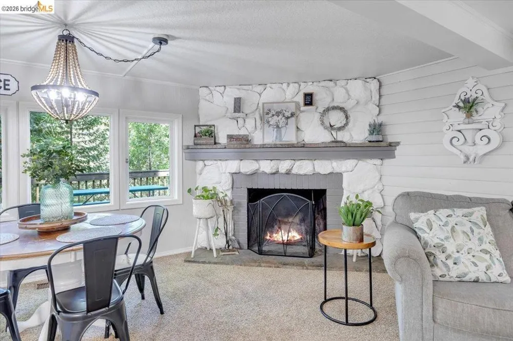 22732 Middle Camp Sonora, CA 95370