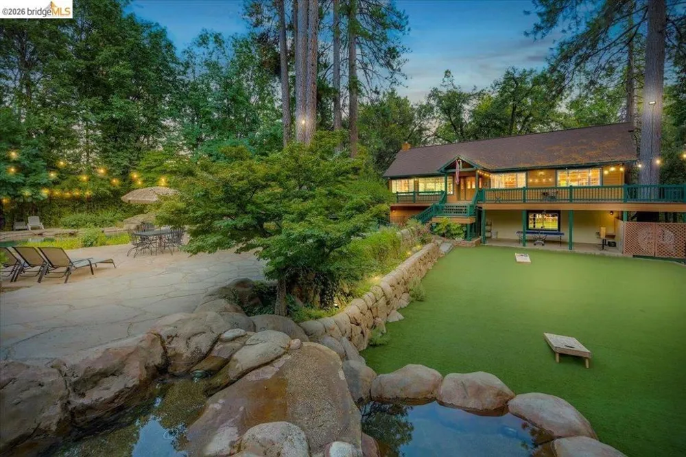 22732 Middle Camp Sonora, CA 95370