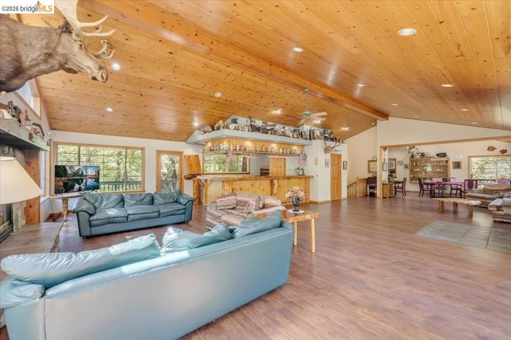 22732 Middle Camp Sonora, CA 95370