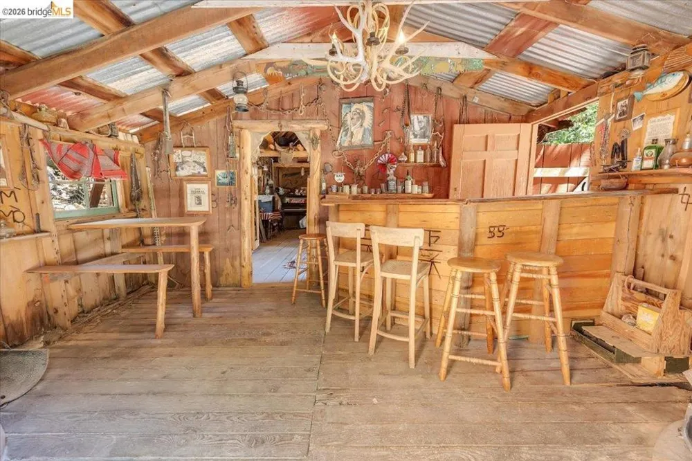 22732 Middle Camp Sonora, CA 95370