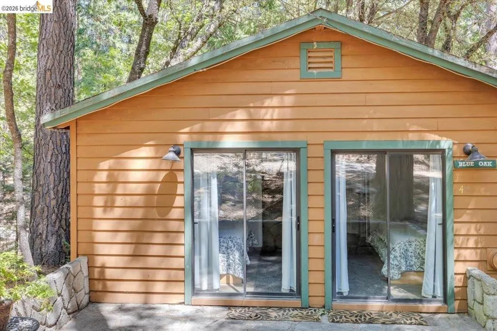 22732 Middle Camp Sonora, CA 95370