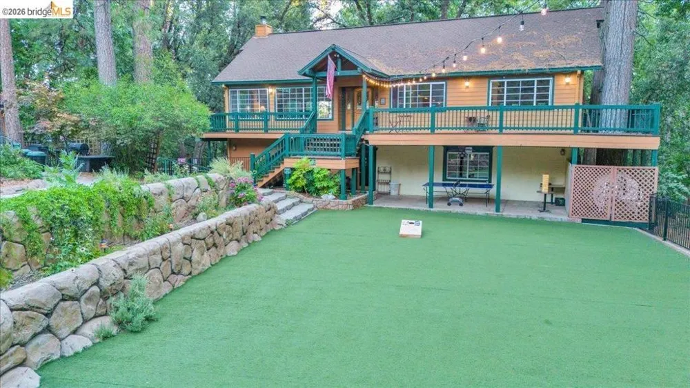 22732 Middle Camp Sonora, CA 95370