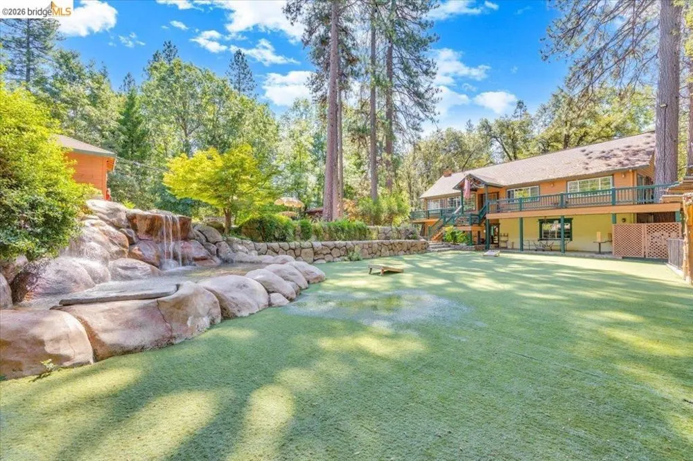 22732 Middle Camp Sonora, CA 95370