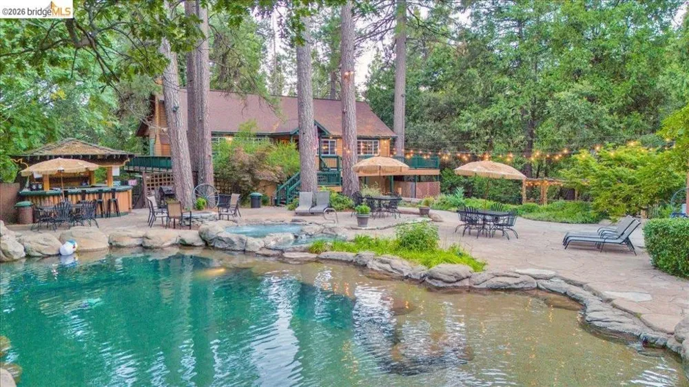 22732 Middle Camp Sonora, CA 95370