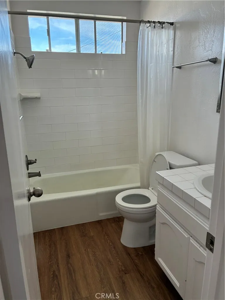 2420 Gramercy Avenue Torrance, CA 90501