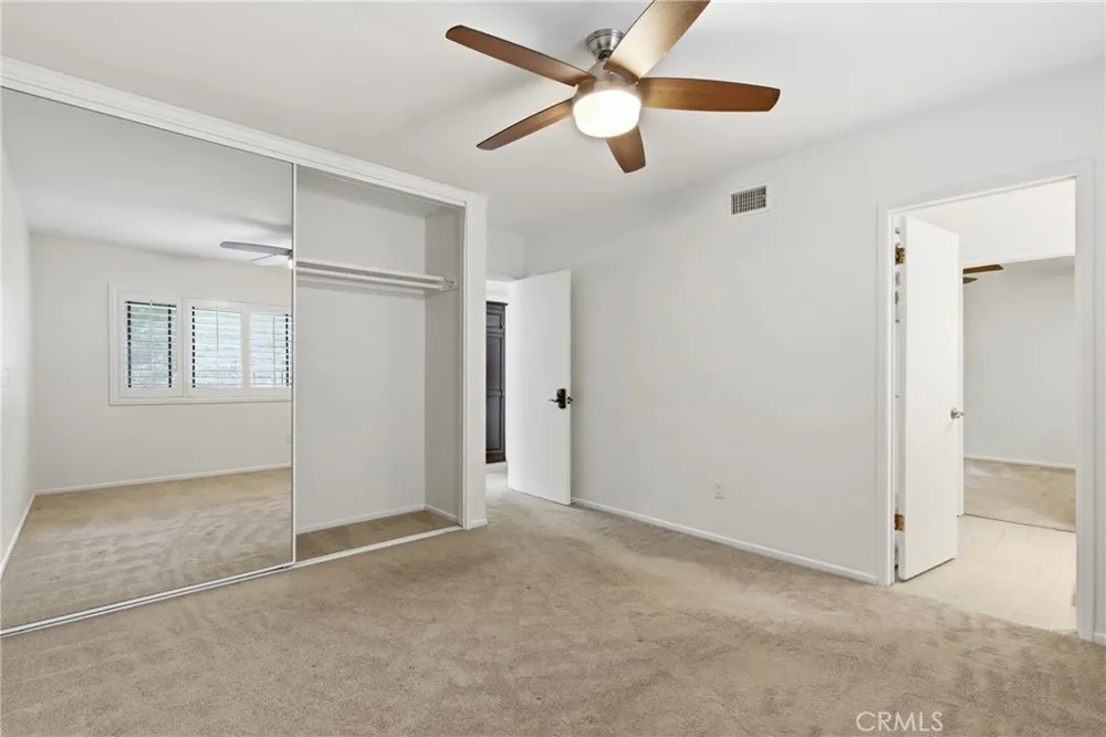 4908 Calvin Avenue Tarzana, CA 91356