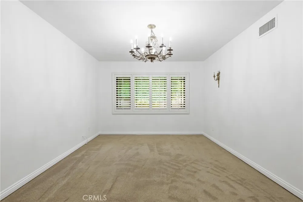 4908 Calvin Avenue Tarzana, CA 91356