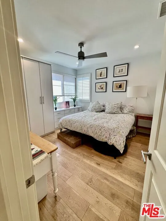 5849 S Sparrow Court Los Angeles, CA 90094
