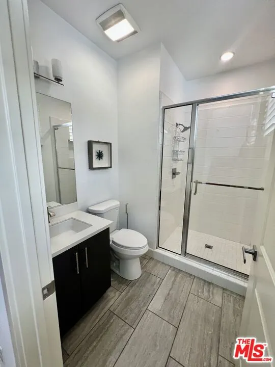 5849 S Sparrow Court Los Angeles, CA 90094