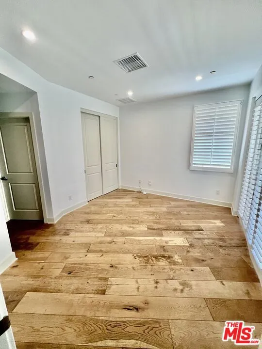 5849 S Sparrow Court Los Angeles, CA 90094