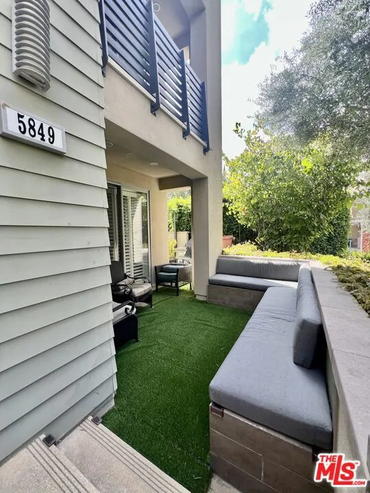 5849 S Sparrow Court Los Angeles, CA 90094