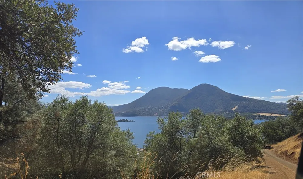 9500 Glenhaven Drive Glenhaven, CA 95443