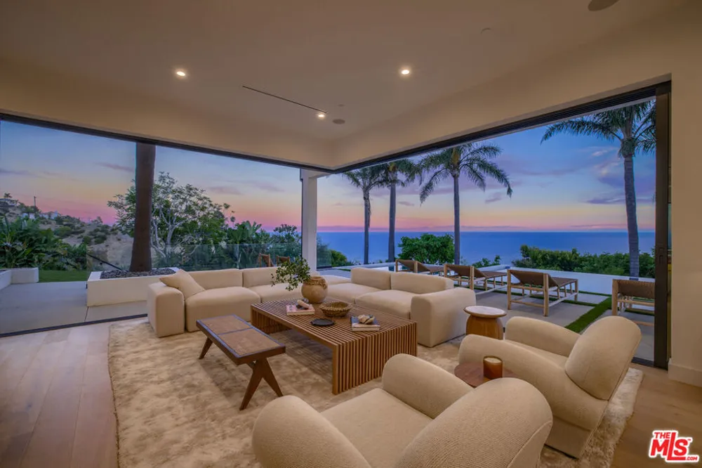 4732 Avenida Del Mar Malibu, CA 90265