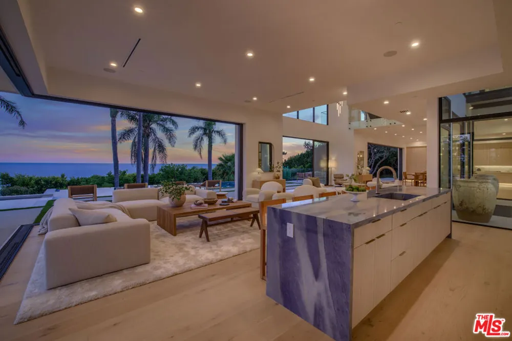 4732 Avenida Del Mar Malibu, CA 90265