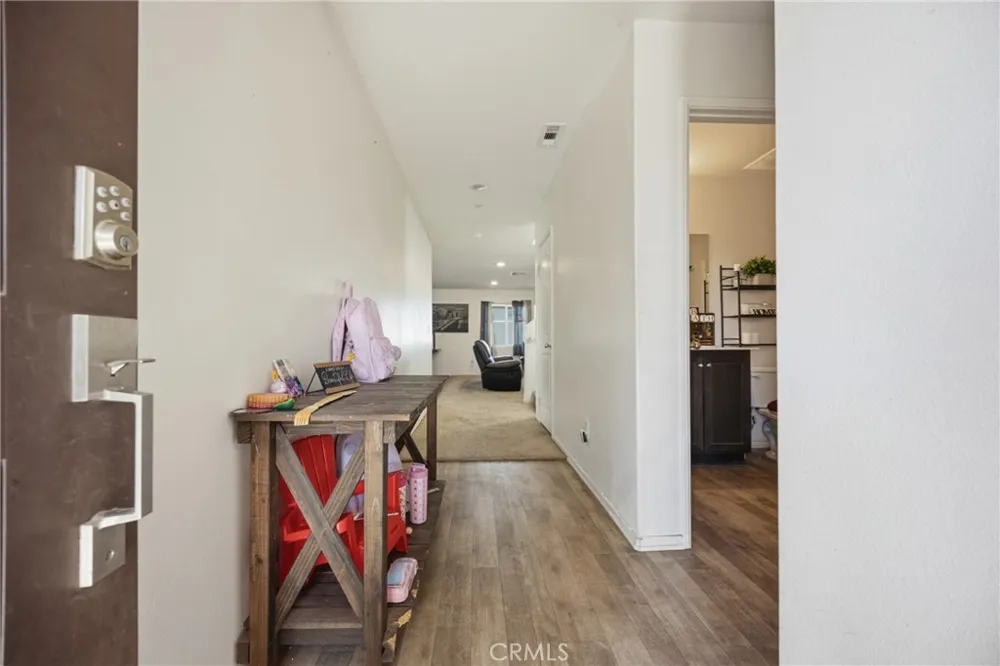14133 Mustang Adelanto, CA 92301