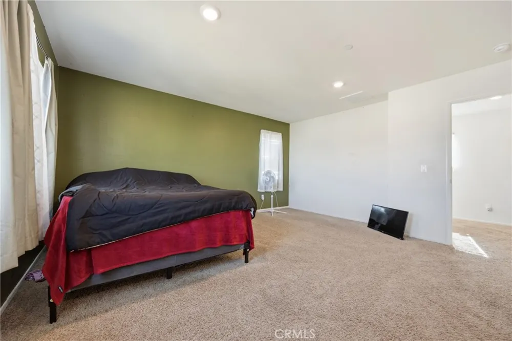 14133 Mustang Adelanto, CA 92301