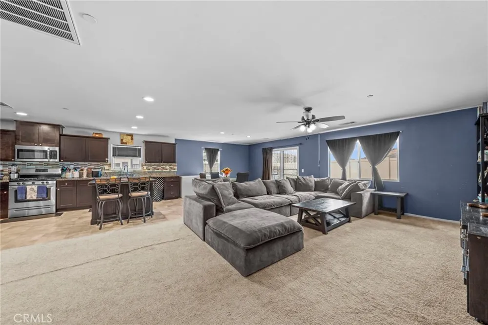 584 Fruitvale Hemet, CA 92543