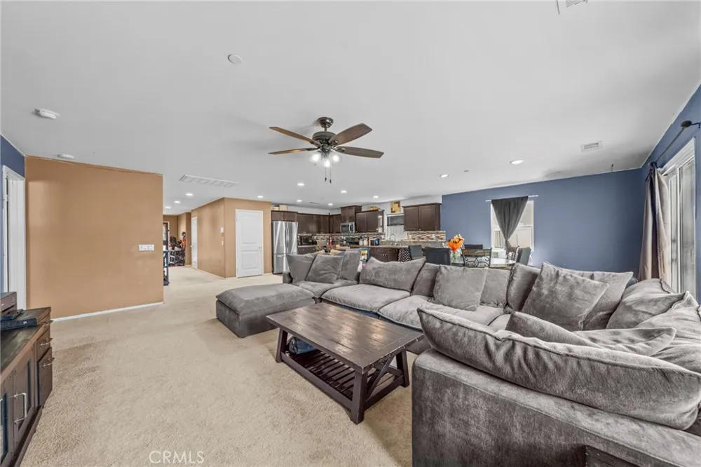 584 Fruitvale Hemet, CA 92543